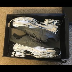 Adidas Raf Simons Ozweego mirrored-Ash size 8.5
